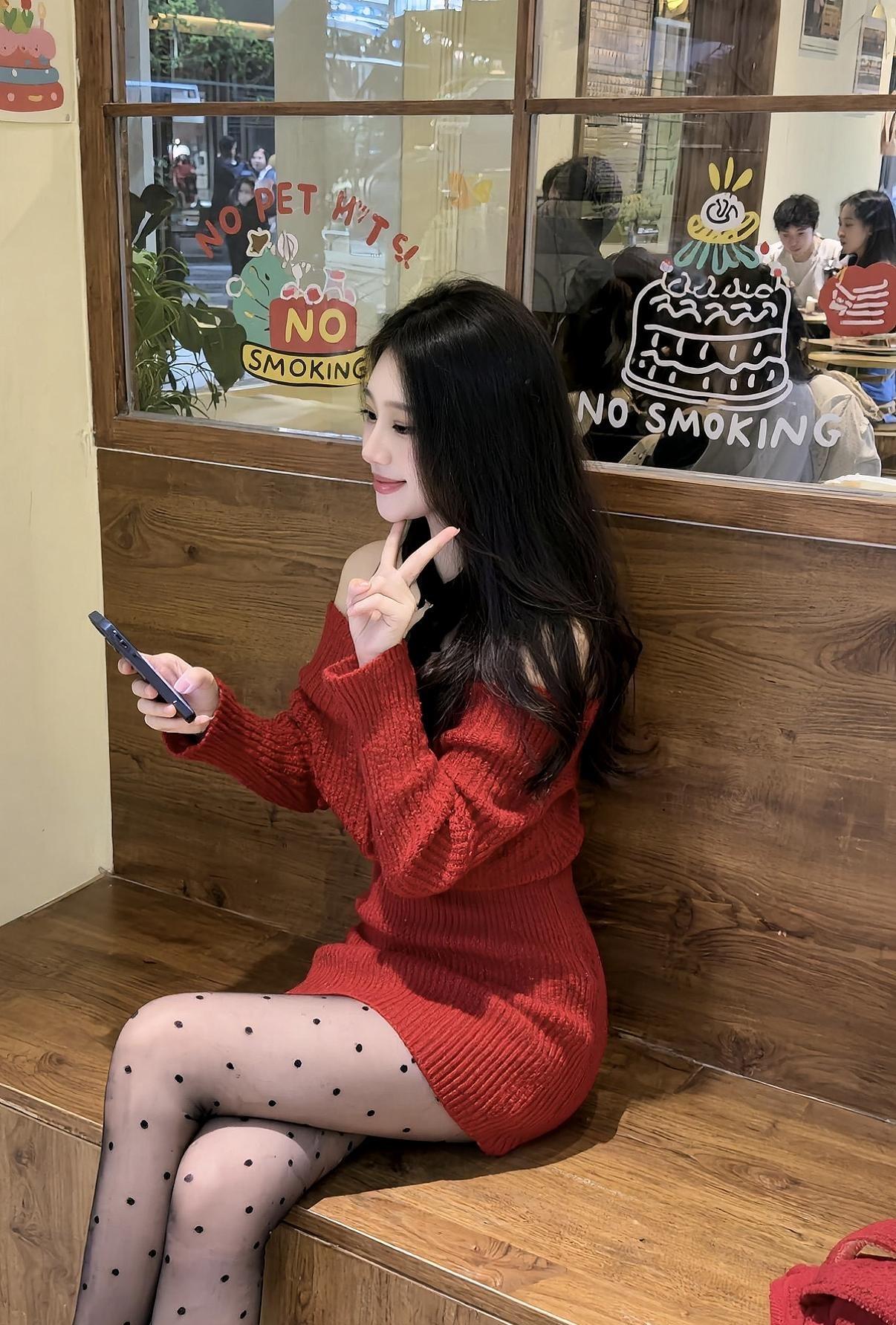 AI红裙生活照 随变ai随便玩