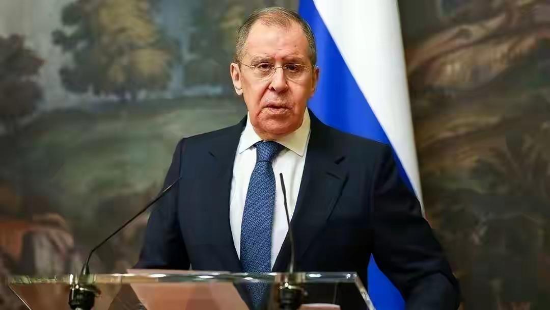 拉夫罗夫“消失”记：外长缺席惹风波克宫忙澄清：普京没翻脸!