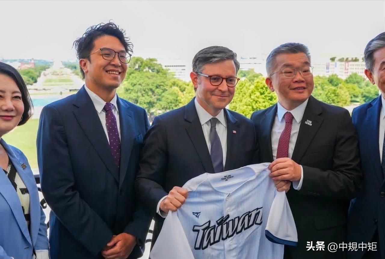民进党立院党团总召蔡其昌率团（团员人员分别是立委沈伯洋、吴思瑶、王定宇、陈培瑜）