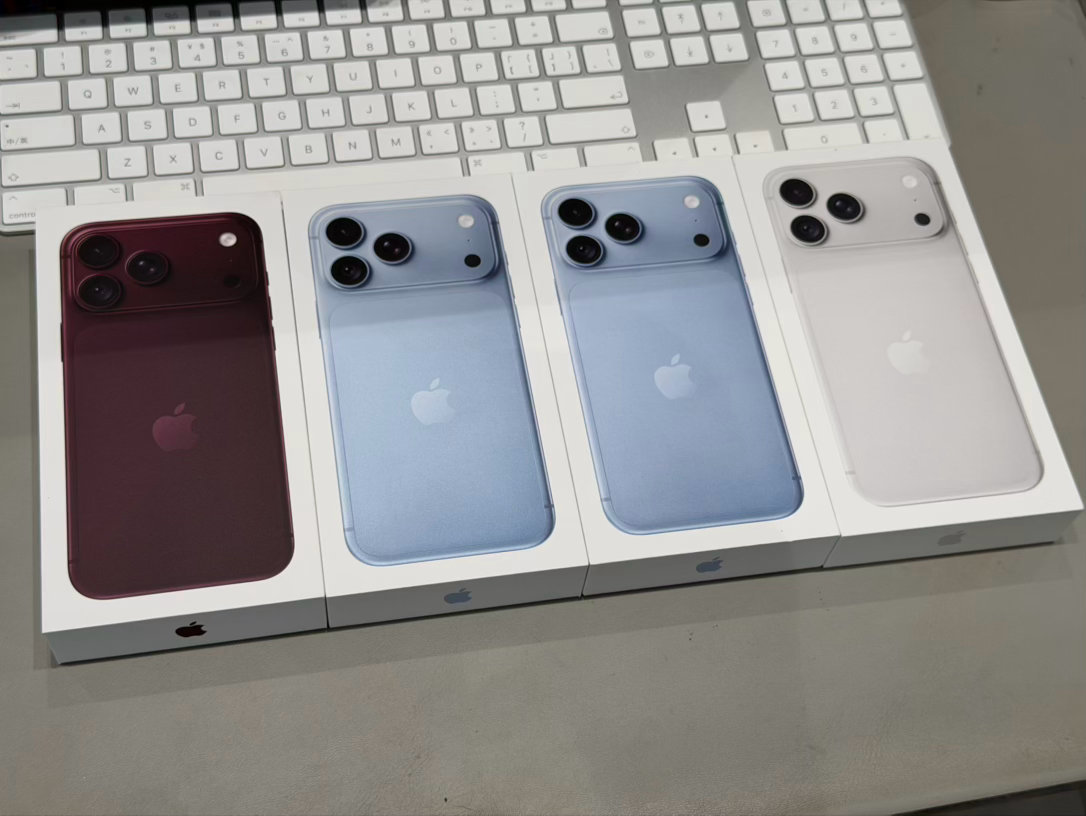 iPhone18ProMax加价二三百，刚确认了一下，确实是这样，256GB的3