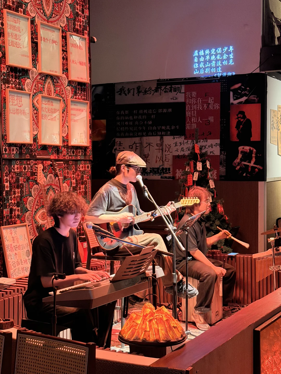 晚风与民谣～周末的夜请浪费在这种地方！