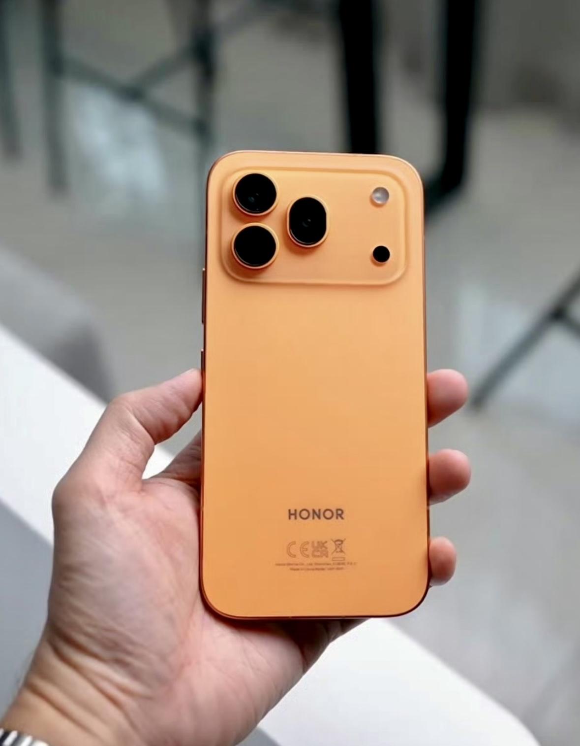 提前感受一下非国行版荣耀600 Pro真机，橙色真的非常亮眼：