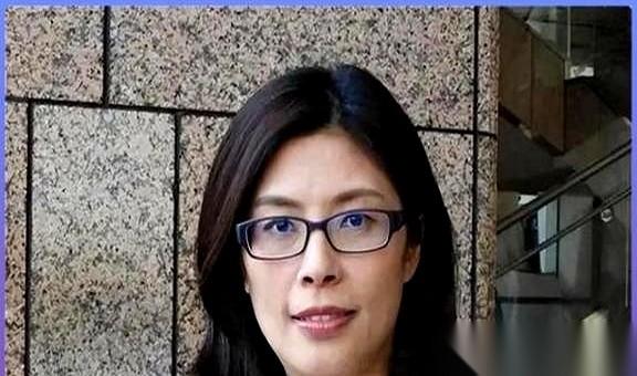 有人总问，台湾到底在怕什么？
这么说吧，一个孩子，先被亲爹（大清）一纸条约卖了，