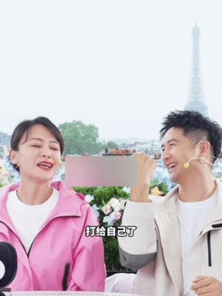 #田亮[超话]##田亮叶一茜模仿打网球好默契#这一家人也太幸福了，特别是看到此次