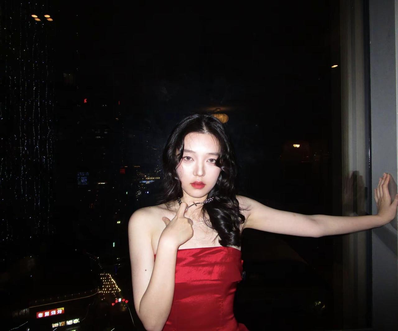 新年了？那穿红的🍷。inmyfeeling