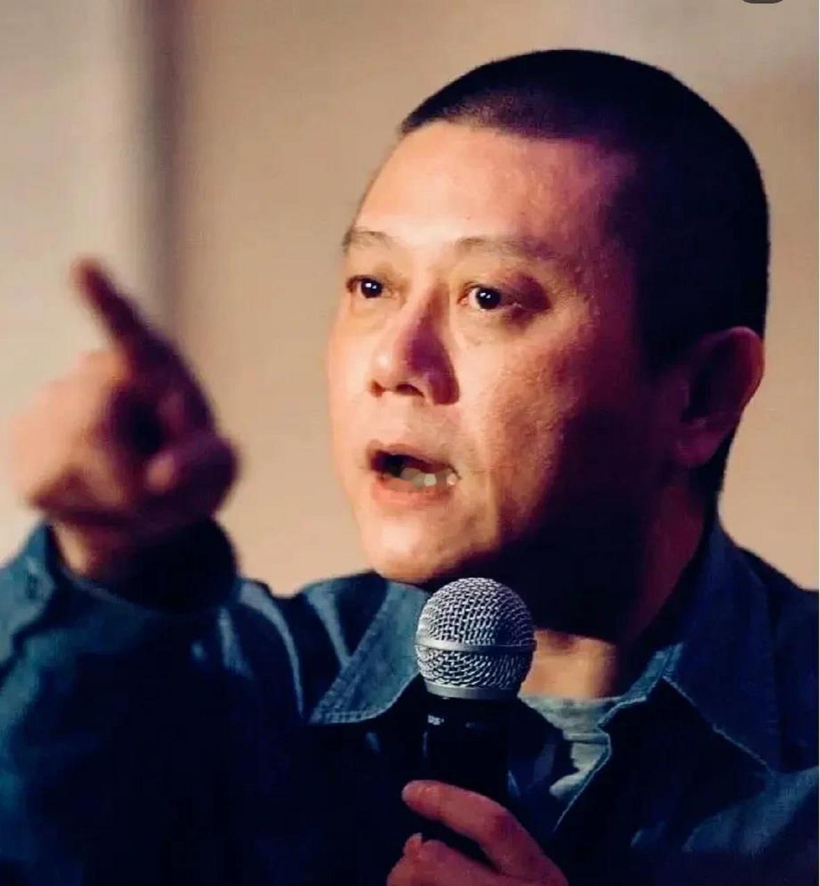 王朔非常现实的话：
“邻居，不要做朋友，点头之交最好。最好的关系，不是送礼、请客