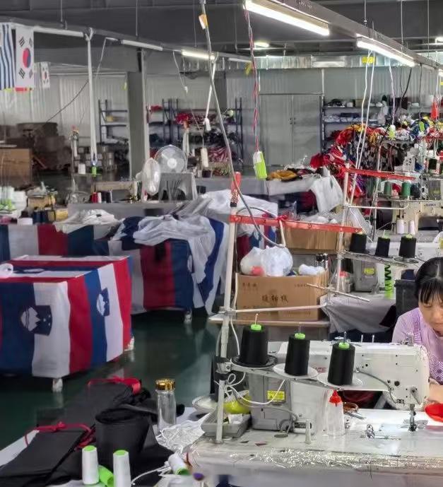2026美加墨世界杯赛场内外，山东元素随处可见，尽显中国智造硬实力。海信VAR显