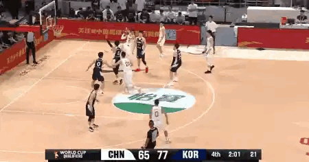 高诗岩三分命中，还差9分！！！看看能不能逆转？中国男篮vs韩国男篮男篮世预赛中韩