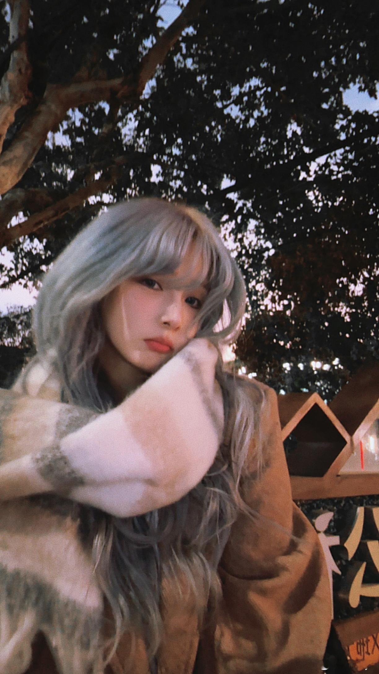 最近就是和朋友在一起一直吃吃吃吃nice开心 ​​​