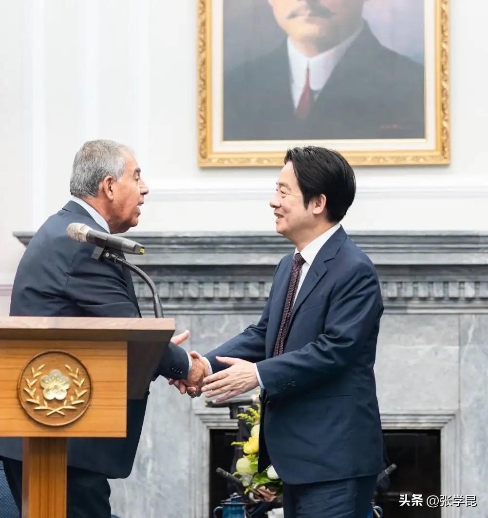 刚从斯威士兰偷偷摸摸窜访回来的赖清德5日发文说：“很高兴会见由以色列议会前议长米