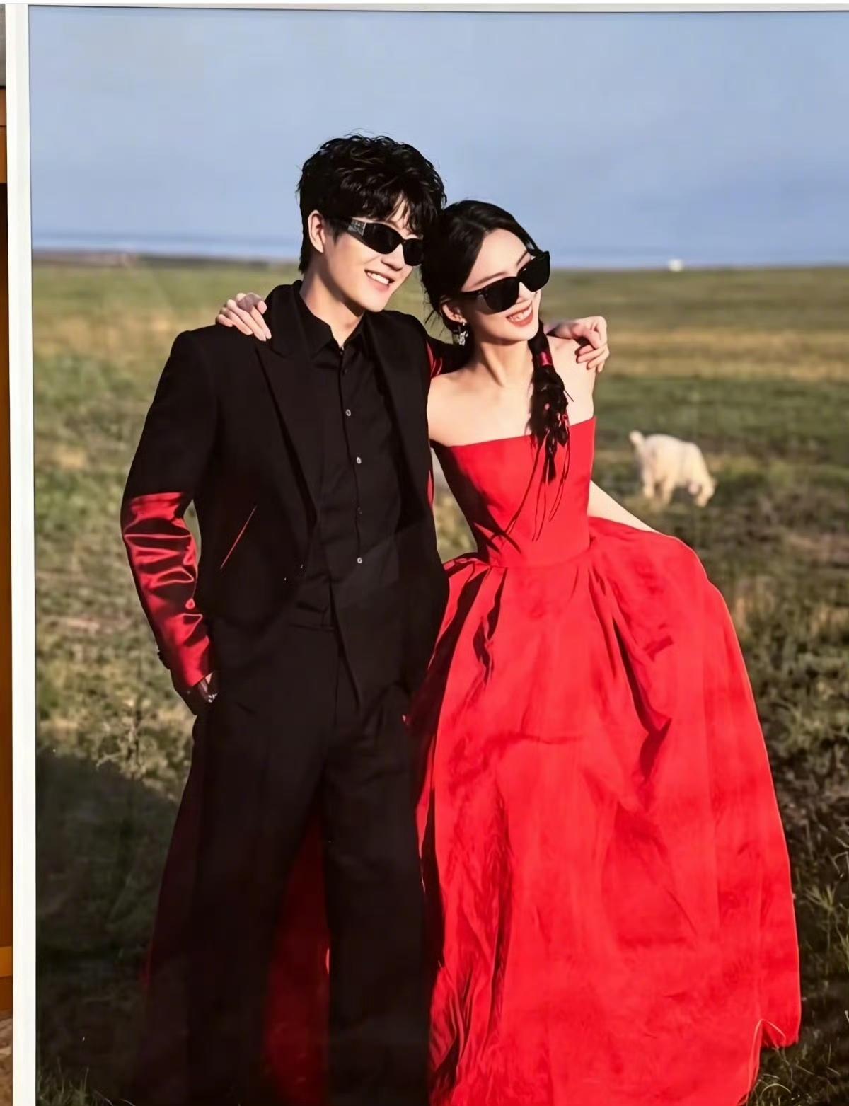 许嵩和冯禧结婚我不惊讶，她比许嵩小14岁我也不惊讶，我惊讶的是她前面一段恋情居然