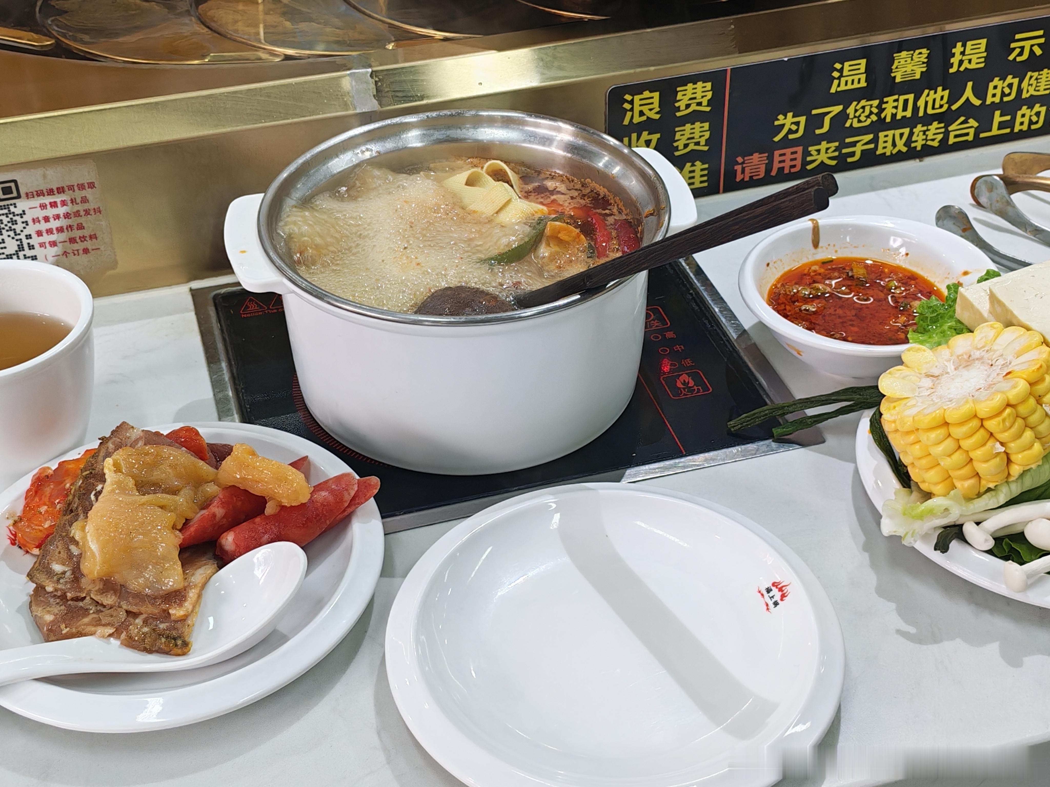 火锅到底是谁发明的？为什么会这么好吃 