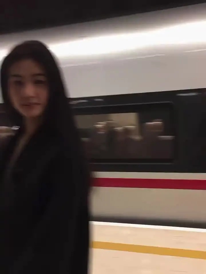 你的生活当然不会一帆风顺 它会转弯 然后幸福