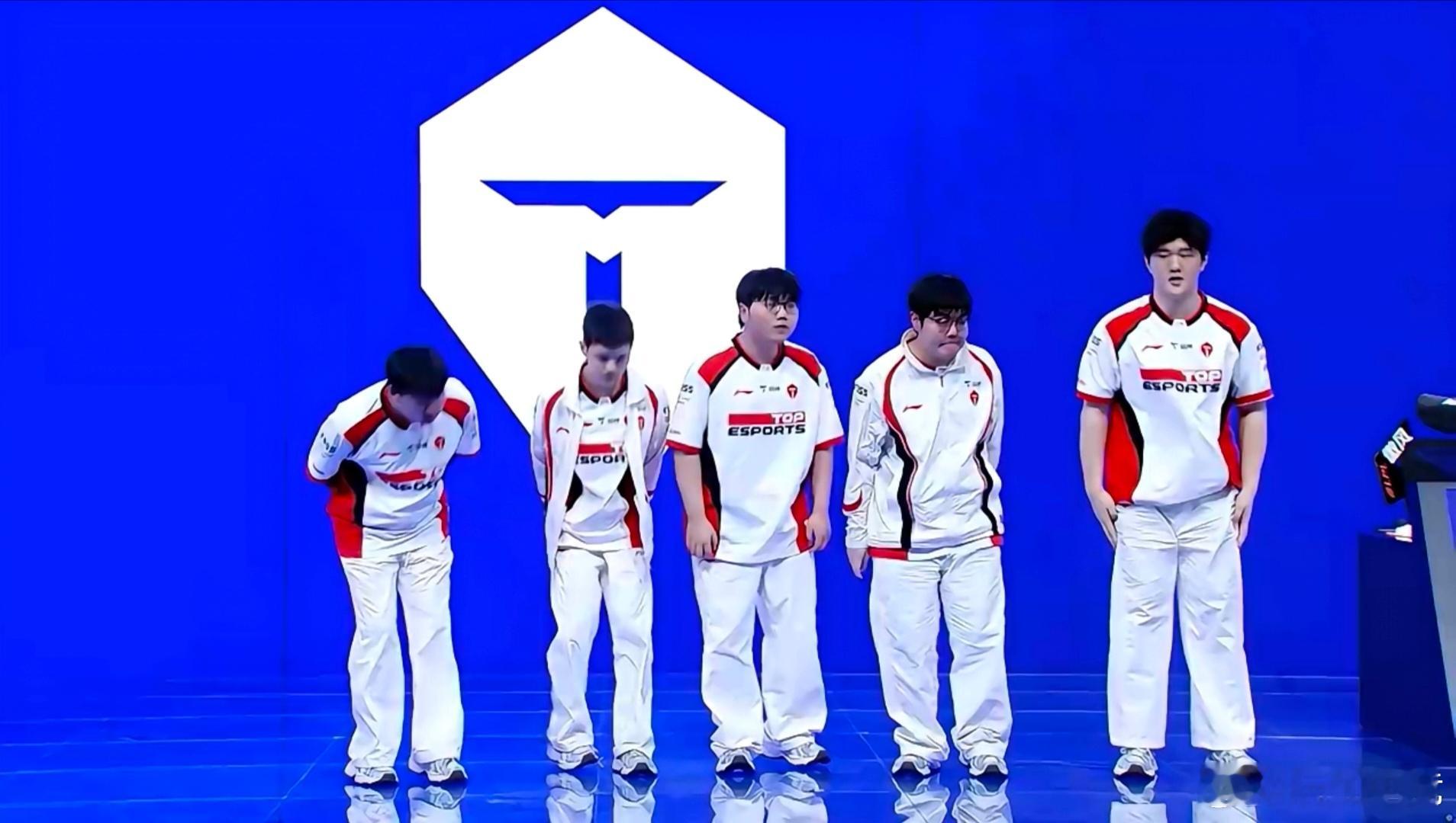 【2026lpl第一赛段 ｜TES复仇BLG  】TES 2:1 BLG恭喜TE