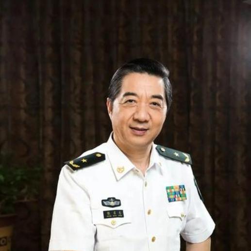 这一次张召忠彻底被打脸了！要知道张召忠曾经就中美两国做出评价，就算是给中国二十年