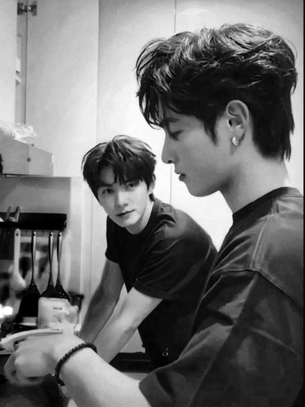 温柔可亲型男鬼啊 