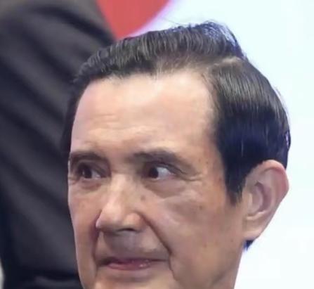 马英九或许在大陆遇冷才明白：不是大陆需要他，是他高估了自己的分量！

马英九20