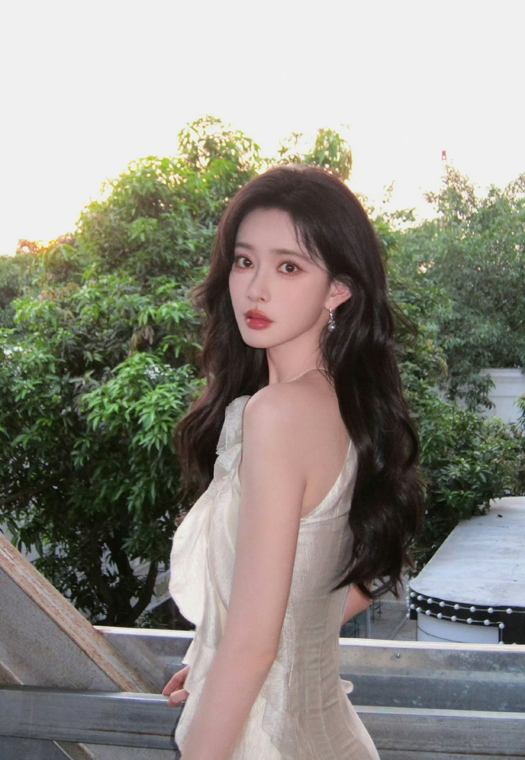 《爱在无尽夏》剧组发声明澄清“孟子义拍戏笑场NG影响进度的传闻”[鼓掌] ​​​