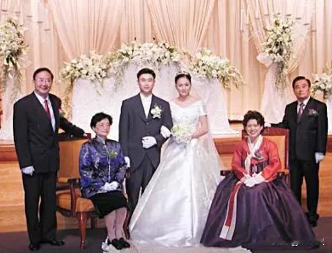 2002年5月，25岁的韩国“体操公主”许昭英，顶着父母的反对，执意嫁给了中国体