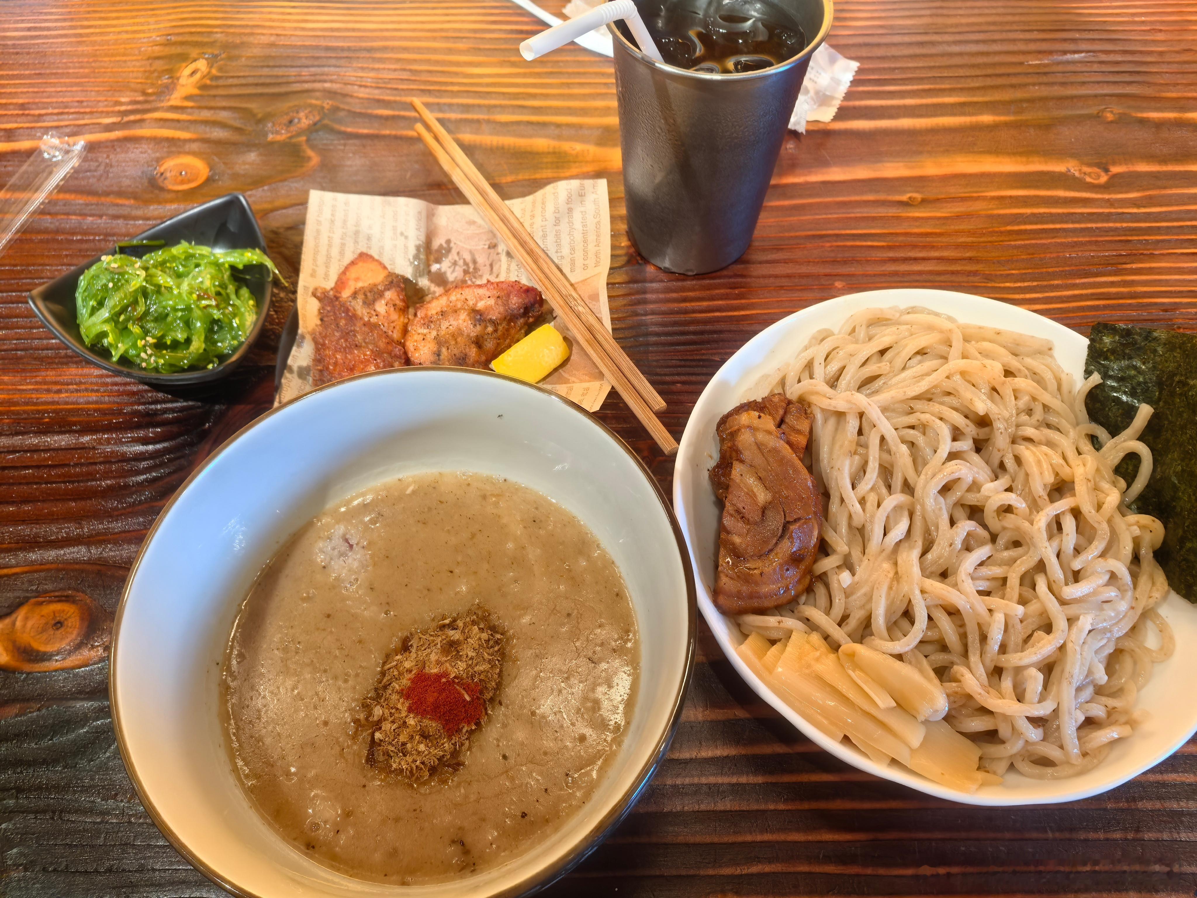 蘸面味道也还不错，但就是吃不到大阪那口味道 ​​​