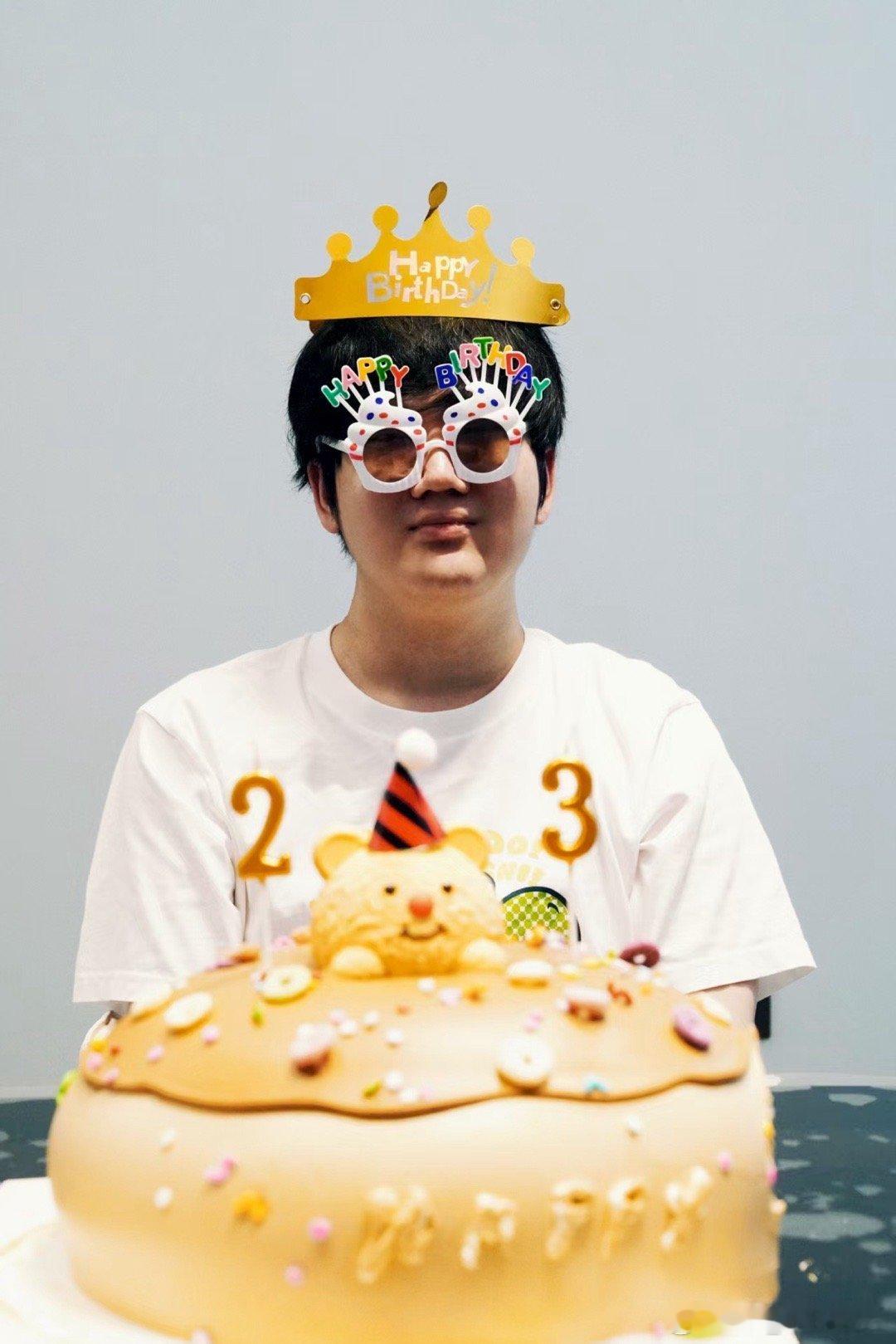 微博更新：23了不赖评论：不赖在哪2025lpl第三赛段英雄联盟英雄联盟[超话]