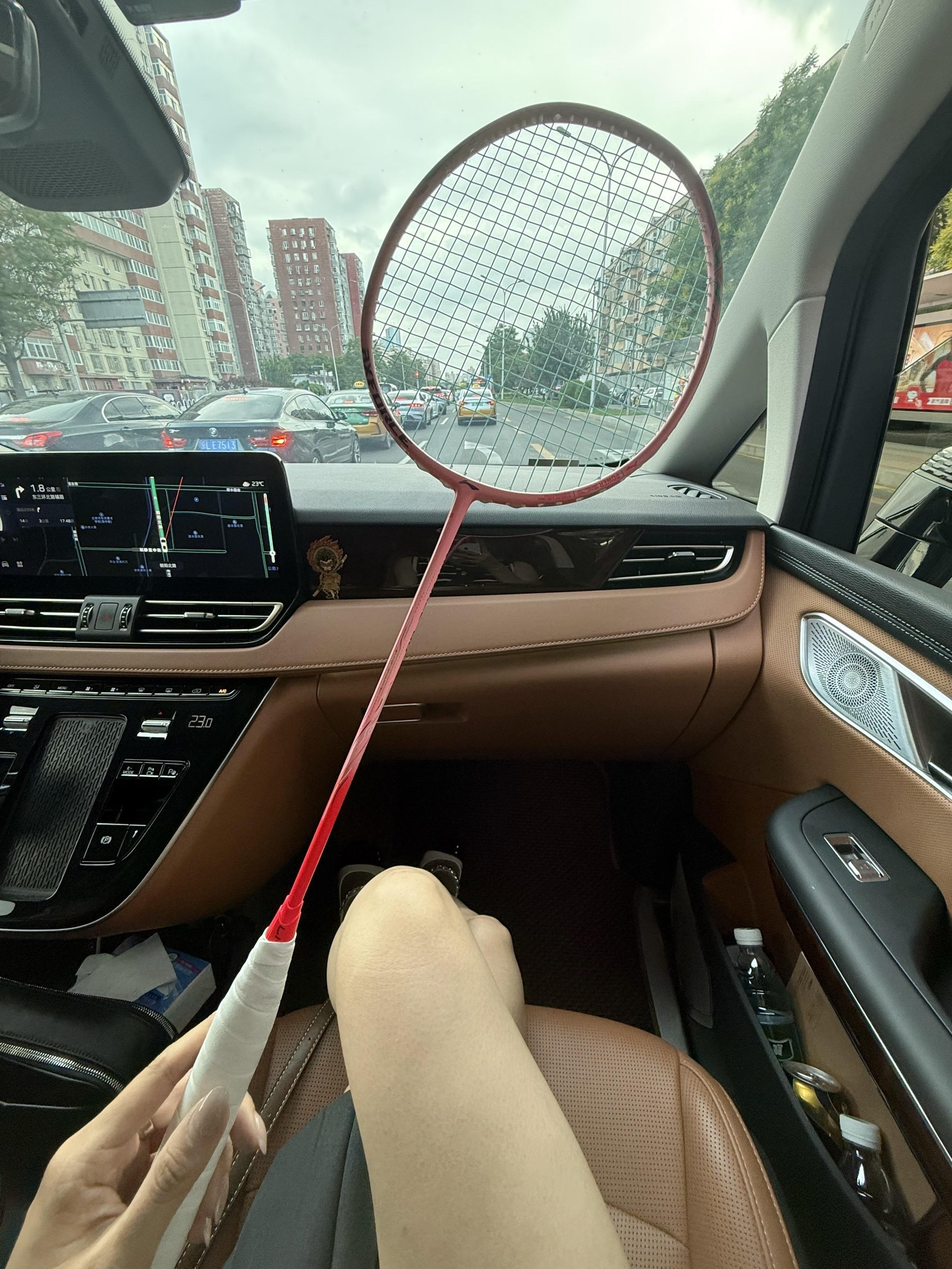 雷霆90new 羽毛球女孩