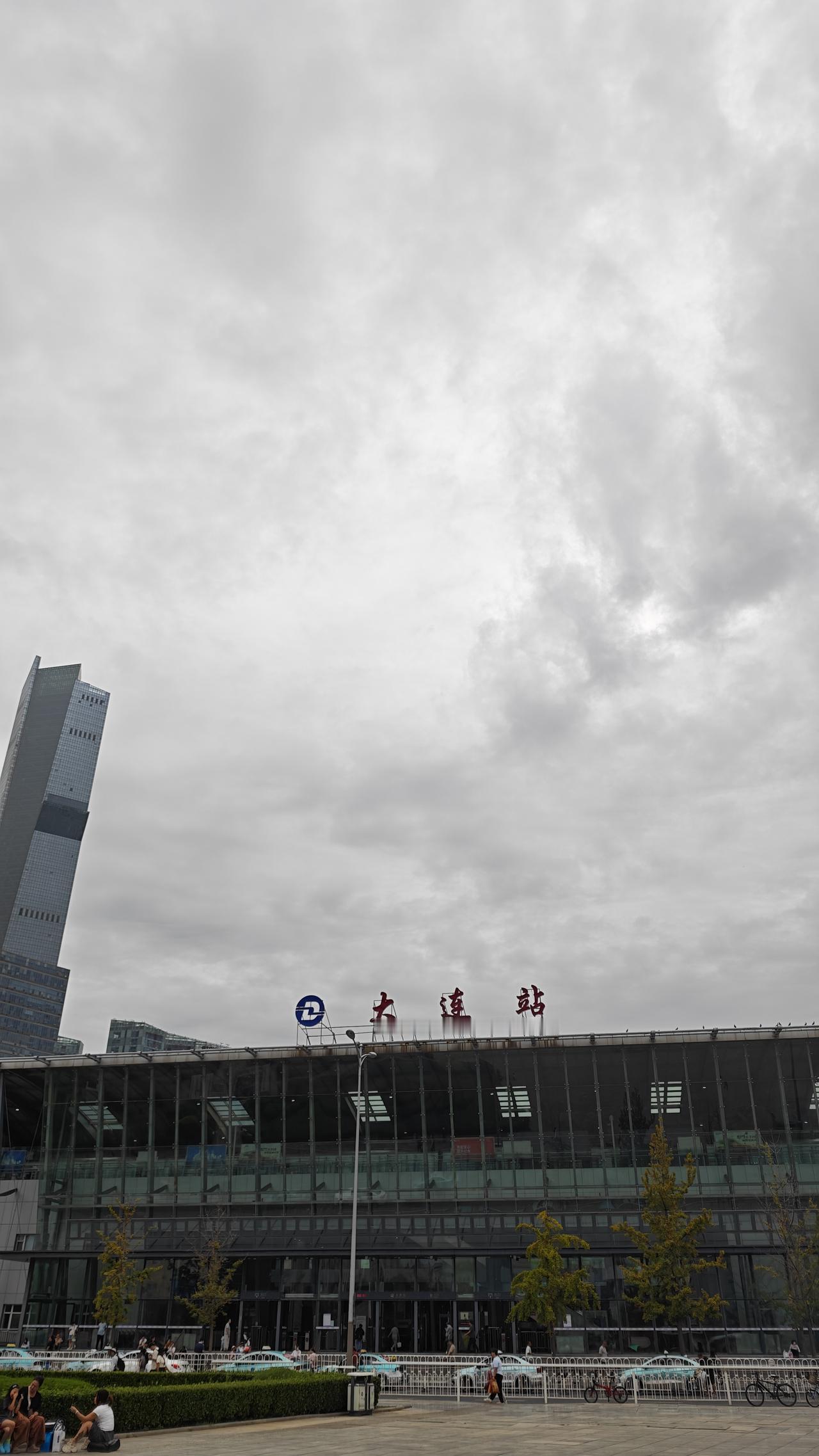 8月28日 暑假Day 46/49
“0学习”14🧮总结：家庭学习内容0分钟；