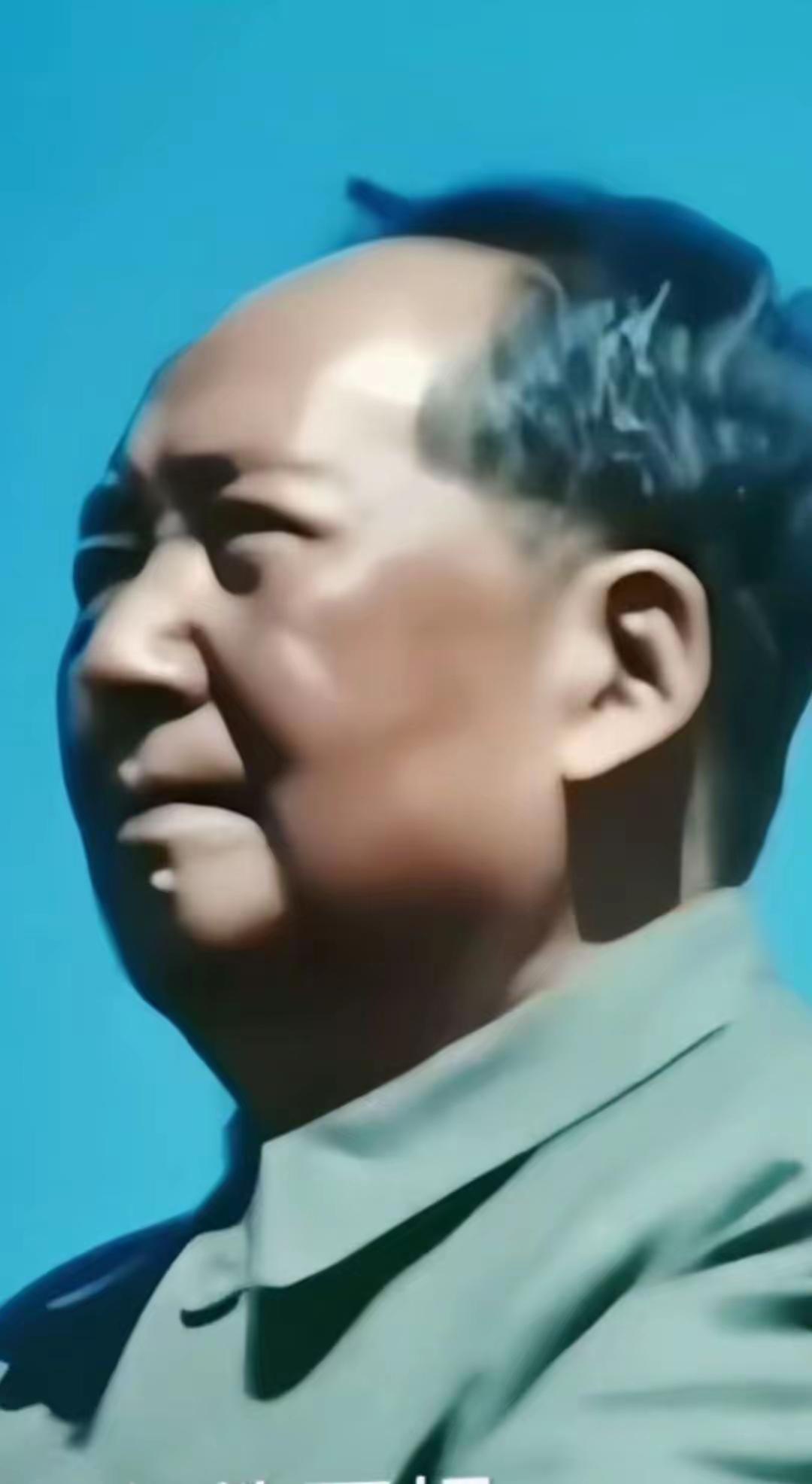 一声人民万岁，穿越百年依旧震彻山河
 
世间口号千千万，唯有这一声人民万岁，直击
