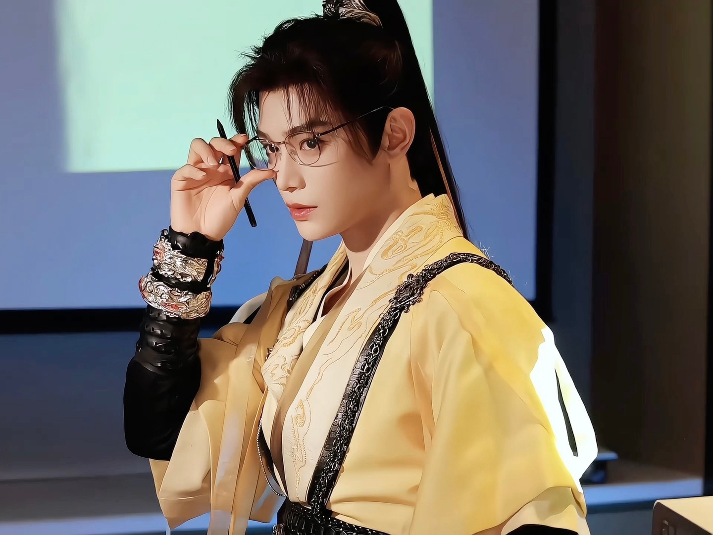 丁禹兮、状态真的好、 #虞书欣丁禹兮穿着古装扫楼# ​​​