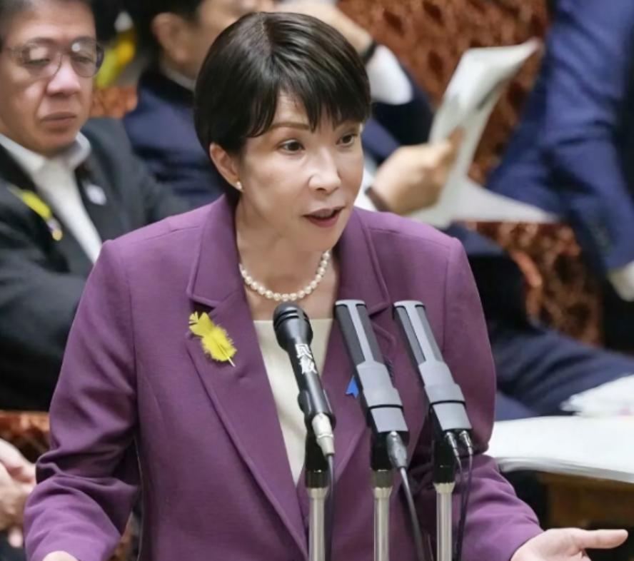 日本这回被美国坑惨了！驻日美军战机没打招呼就轰炸伊朗，现在伊朗找上门来了。

8