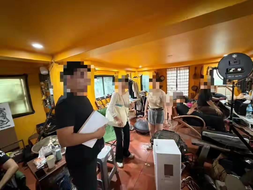 5月8日，8名中国人在泰国清迈拍短剧被捕。他们全是以游客身份入境，既没合法拍摄许