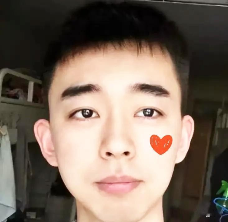 耿同学自己说，
他读博时退学，
不是因为学习跟不上，而是不愿意在数据上作假。
