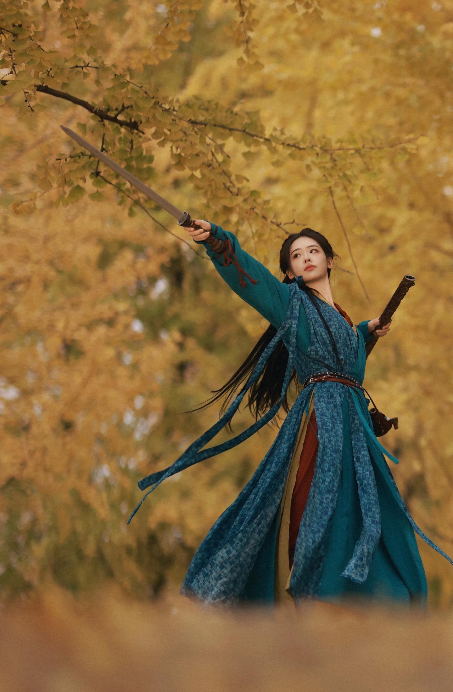 我偏要那坦坦荡荡天地自由。