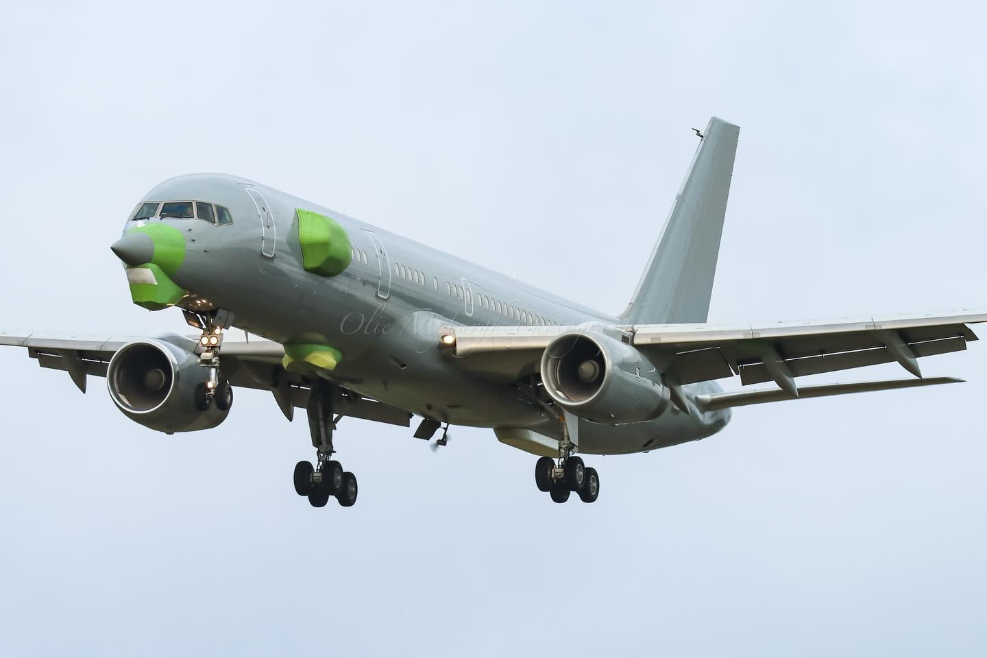 英国人用波音757改了个GCAP的航电系统验证平台，咱就是说，跳过五代机，真能直