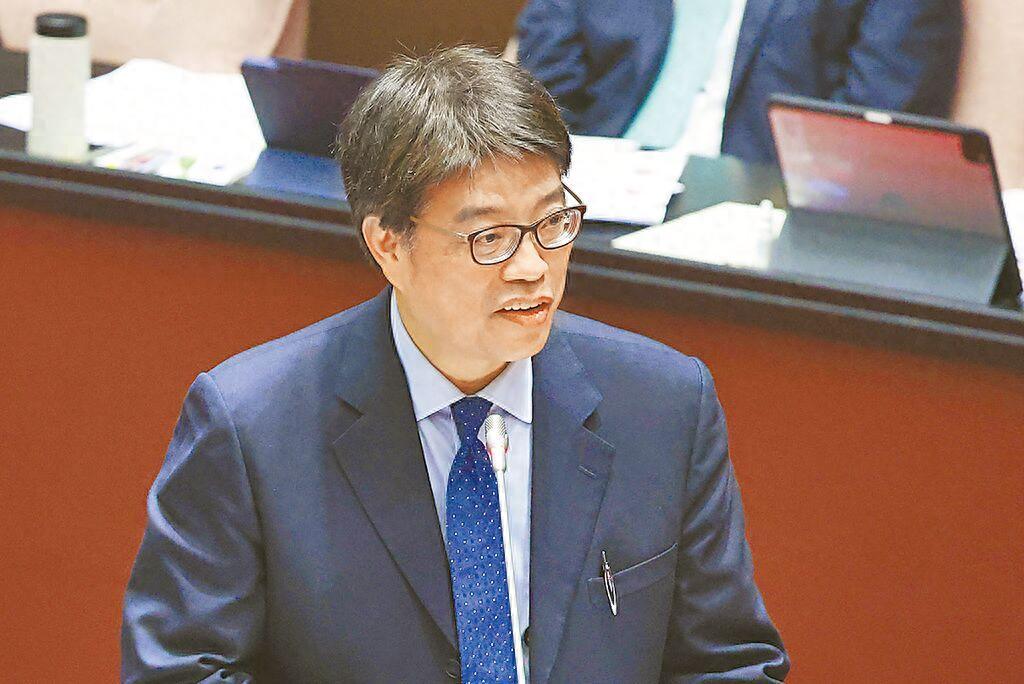 台陆委会再发威胁。
台湾《联合报》今日（8月26日）报道，台湾陆委会主委邱垂正今