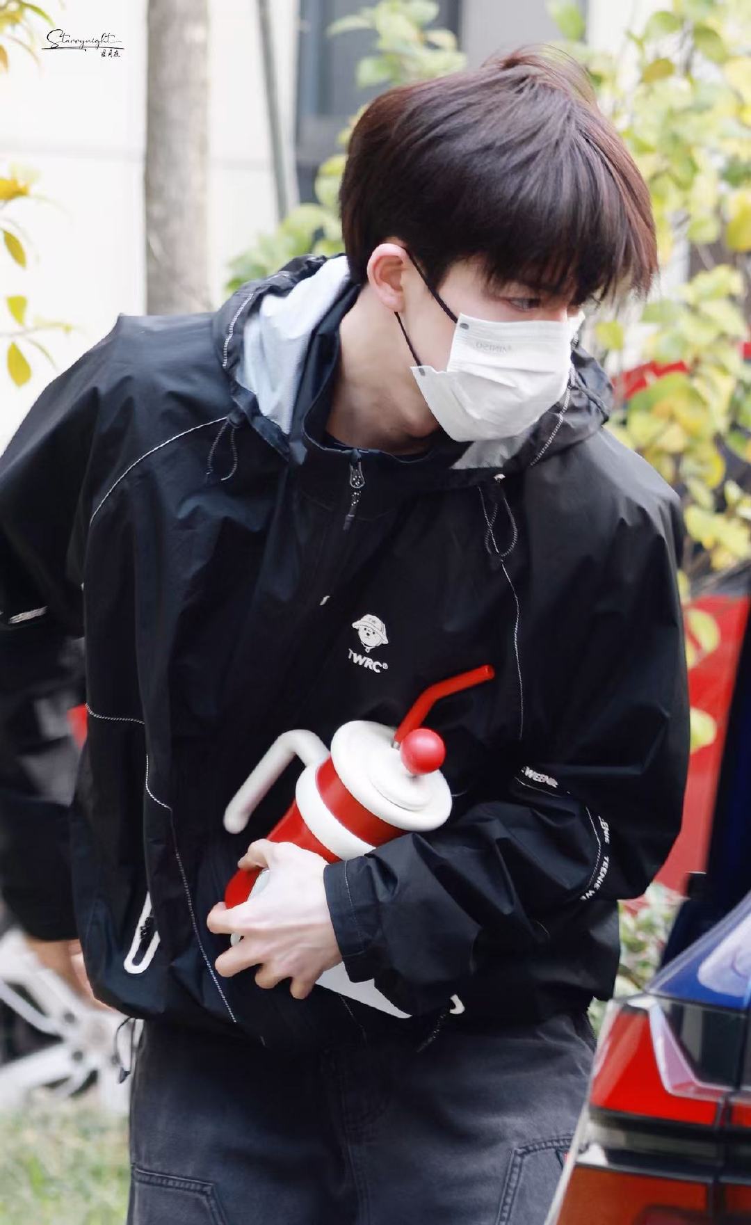 王星越告白首支预告 王星越周京泽的女友视角 谁懂女友视角的杀伤力！王星越把周京泽