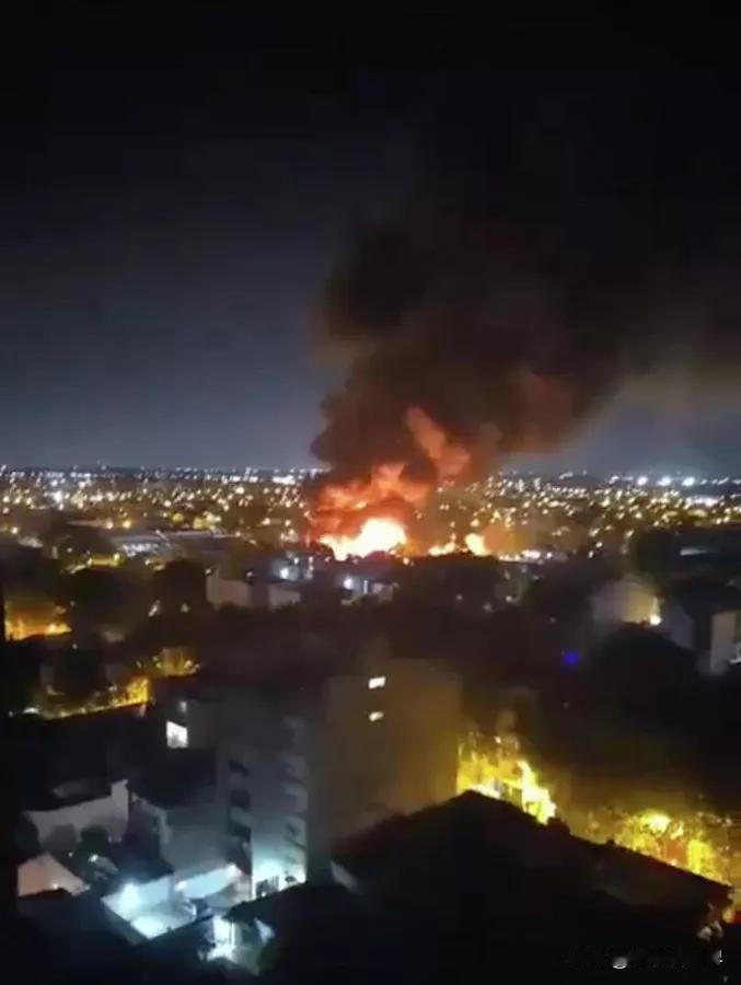 【最新消息：阿根廷首都发生强烈爆炸】
布宜诺斯艾利斯时间2026年1月29日，阿