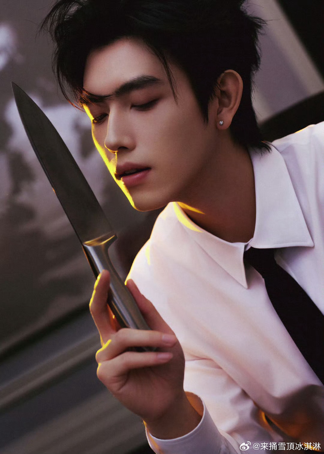 原来47码脚男艺人是陈飞宇47码脚男艺人是陈飞宇全网捞人成功！47码脚男艺人是陈