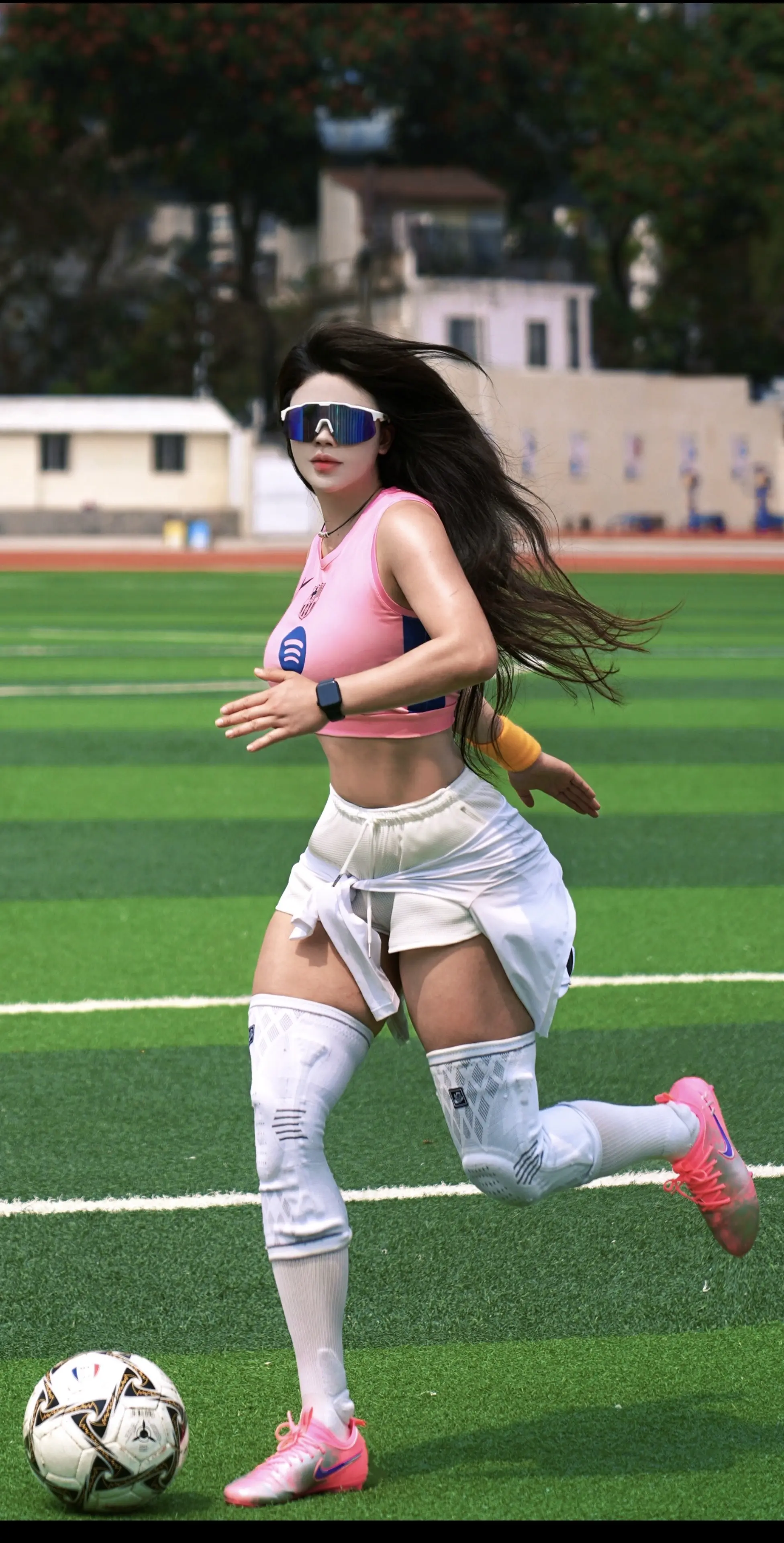⚽️。Sorry  这球 我要先射门了~