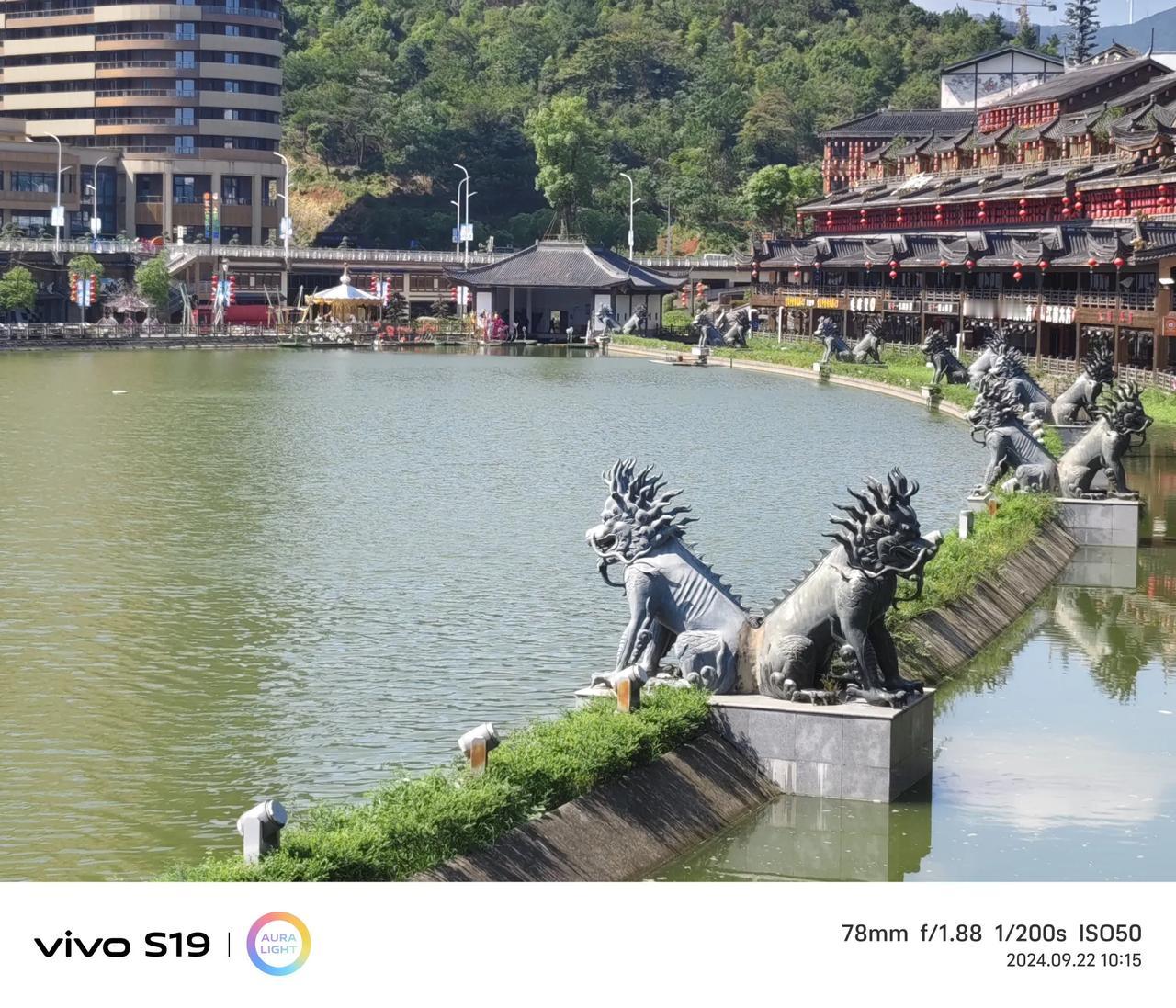 #每日一悟#
在日常生活中，要学会闭嘴。一个人不能什么都往外说，口无遮拦，注定要