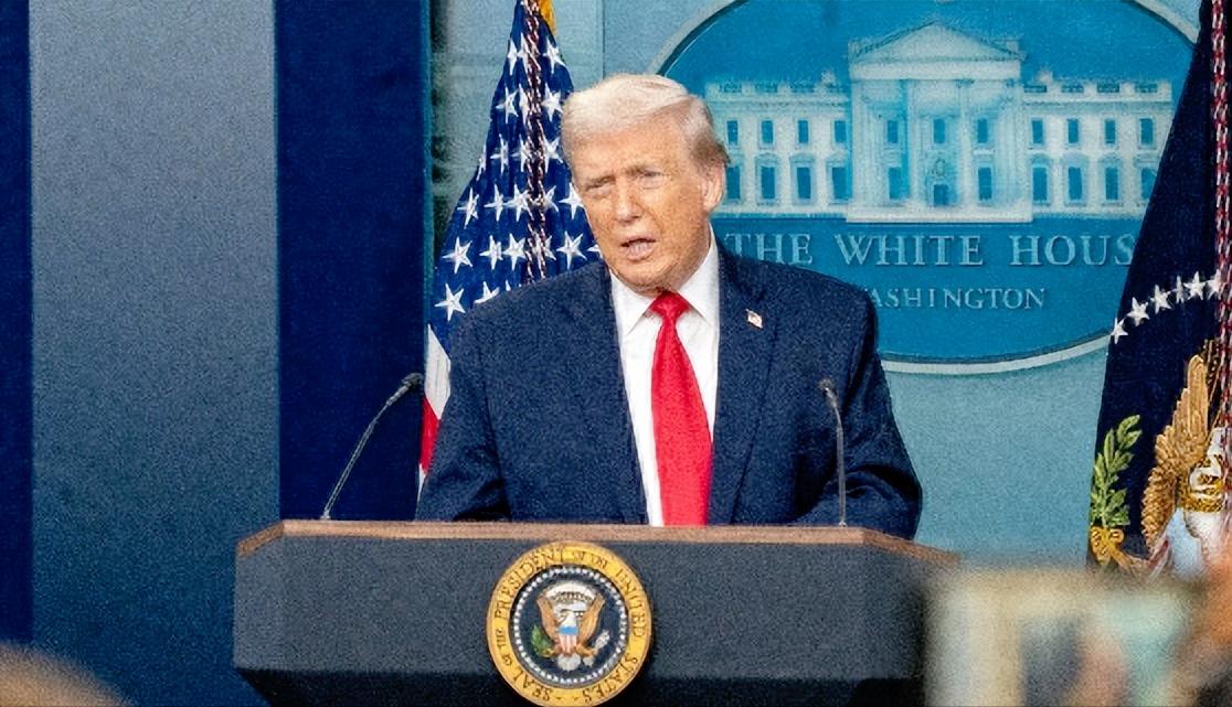 特朗普政府搞了个大动作，直接砸120亿搞“国家矿产粮仓”，疯抢稀土、锂、铜这些宝