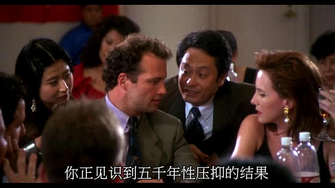 看到知乎上有个问题：为什么欧美影视喜欢露点？ ​​​