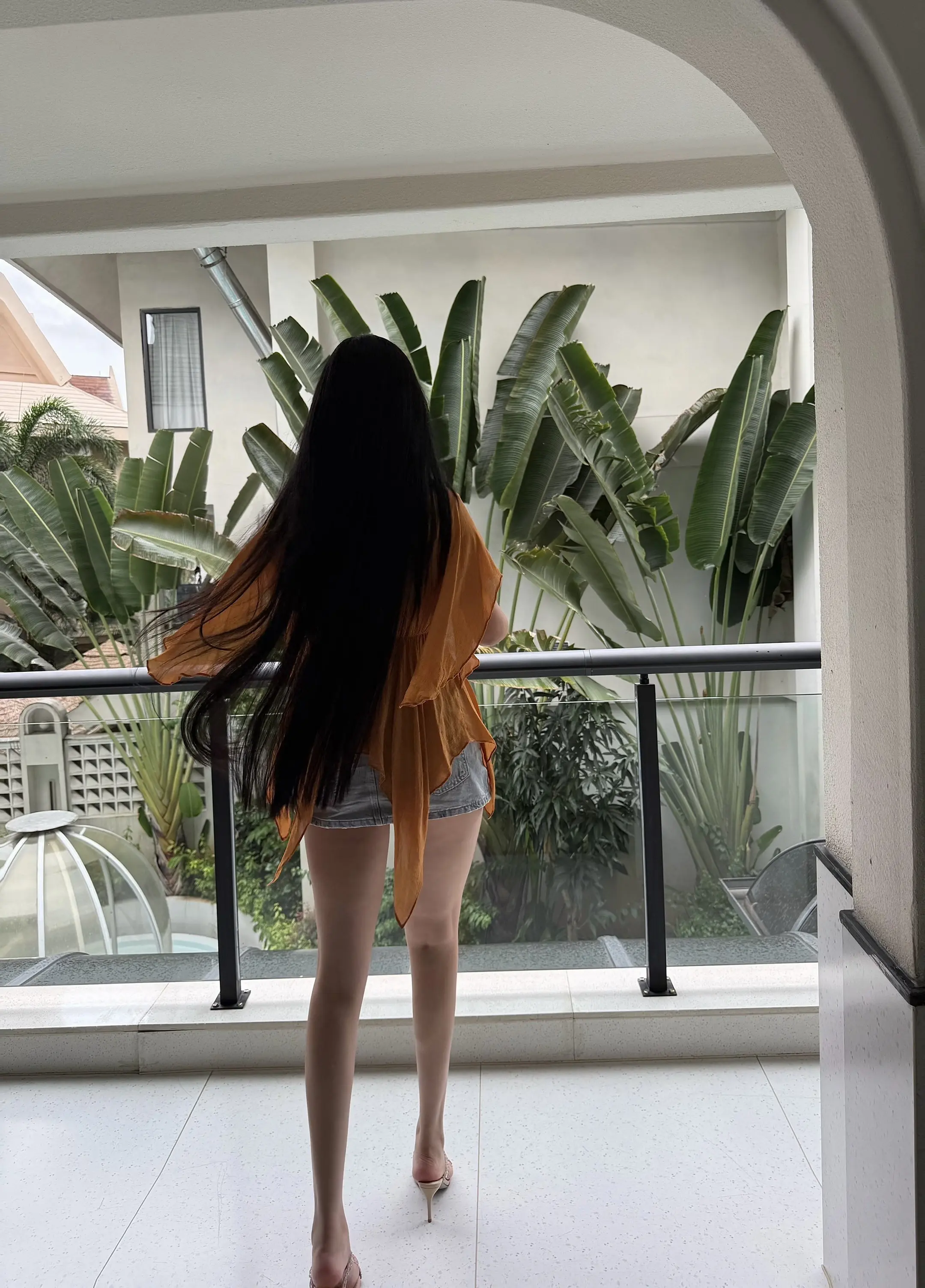 恋爱不会让你自由 有人爱你也不会让你觉得自由 自己找到自己 那才是真正的自由