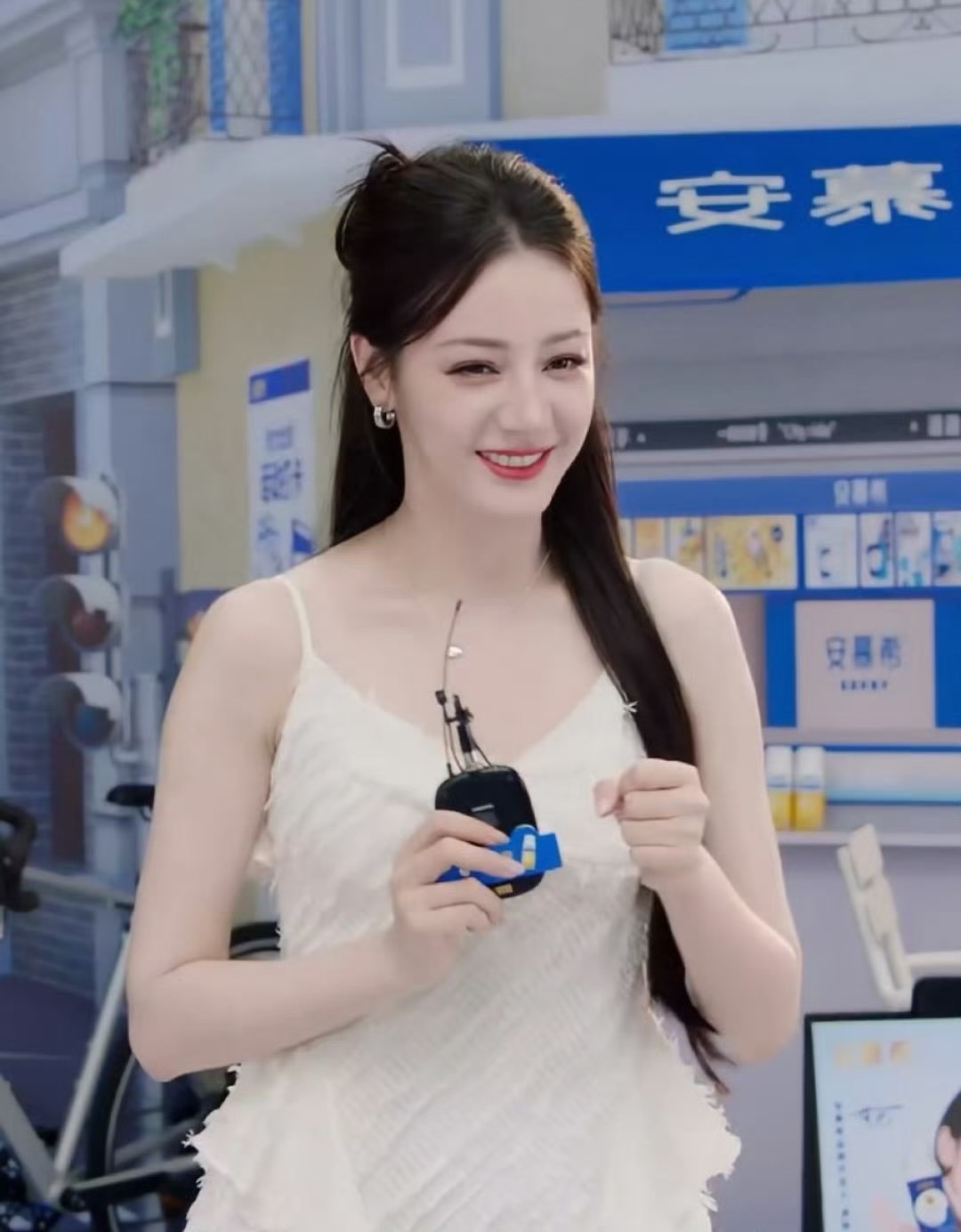 迪丽热巴直播今天直播的热巴好美，元气少女热巴来啦[哇] ​​​