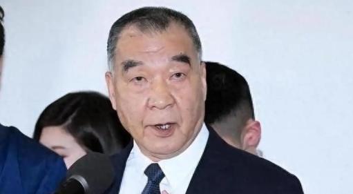 你要打多久我就陪多久！只要大陆战机敢越线，台军就开第 1 枪击落。

这句充满火