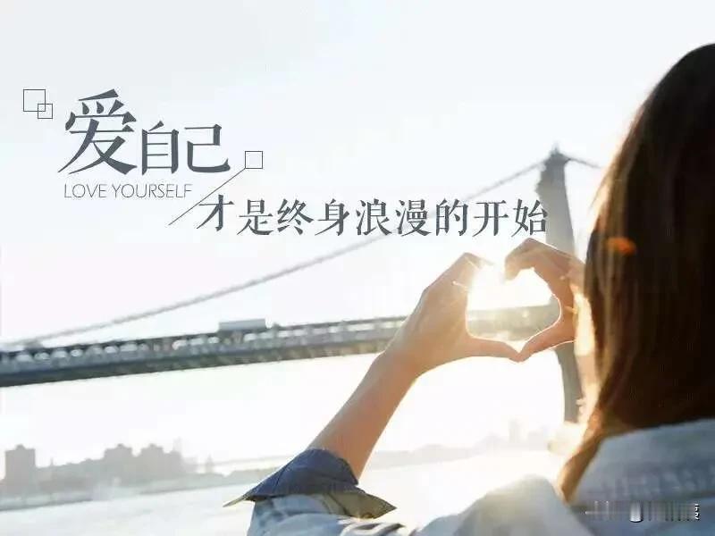 两个五十出头的中年妇女，为了“谁带孩子”这一话题，差点吵起来了。
a对b说：赶紧