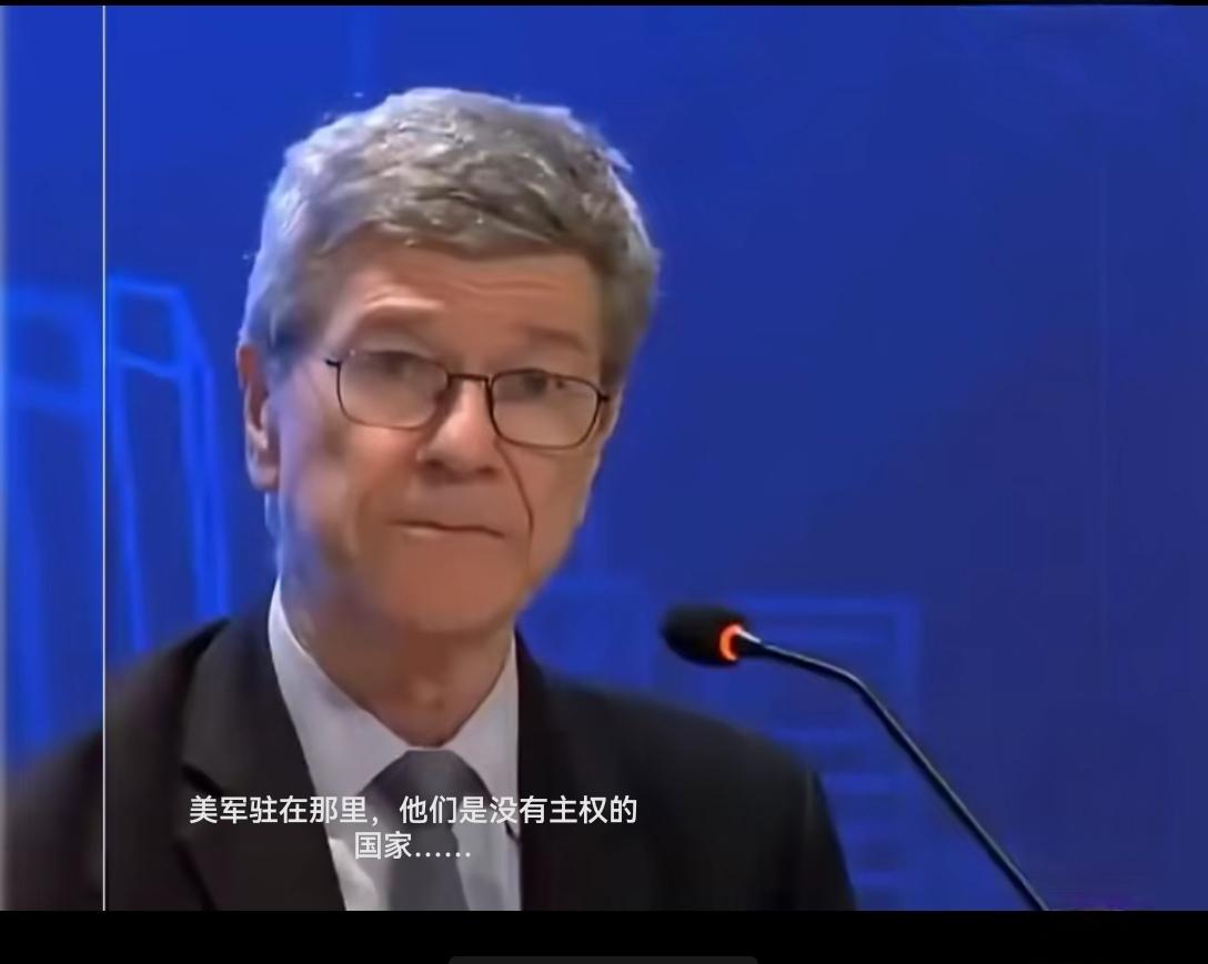 旗帜鲜明的杰弗里.萨克斯

前不久，美国著名经济学家、国际评论家  杰弗里.萨克