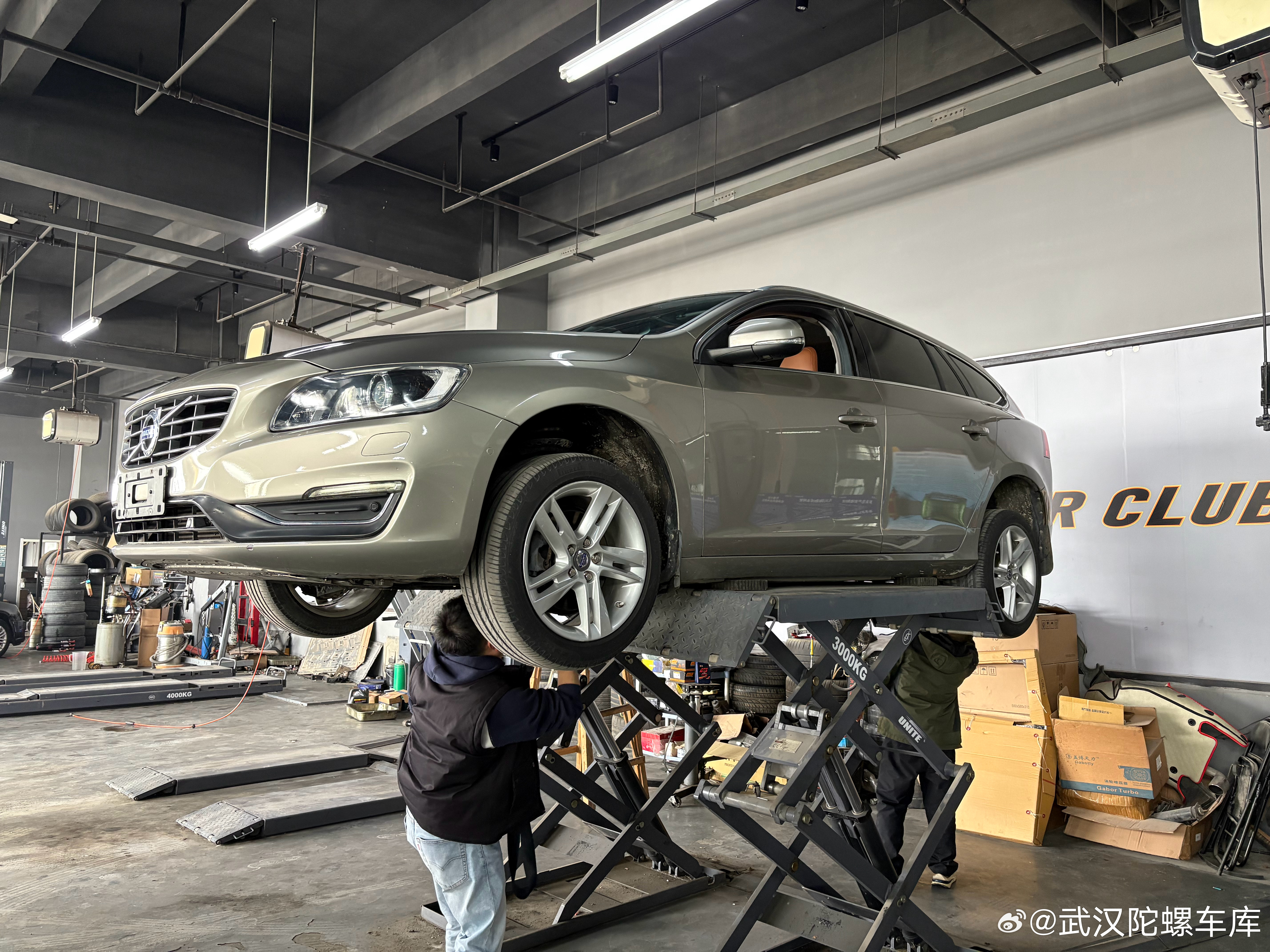 14年改款沃尔沃V60 智雅版 已定🛫8万多公里 查博士S级 家用完美武汉本地