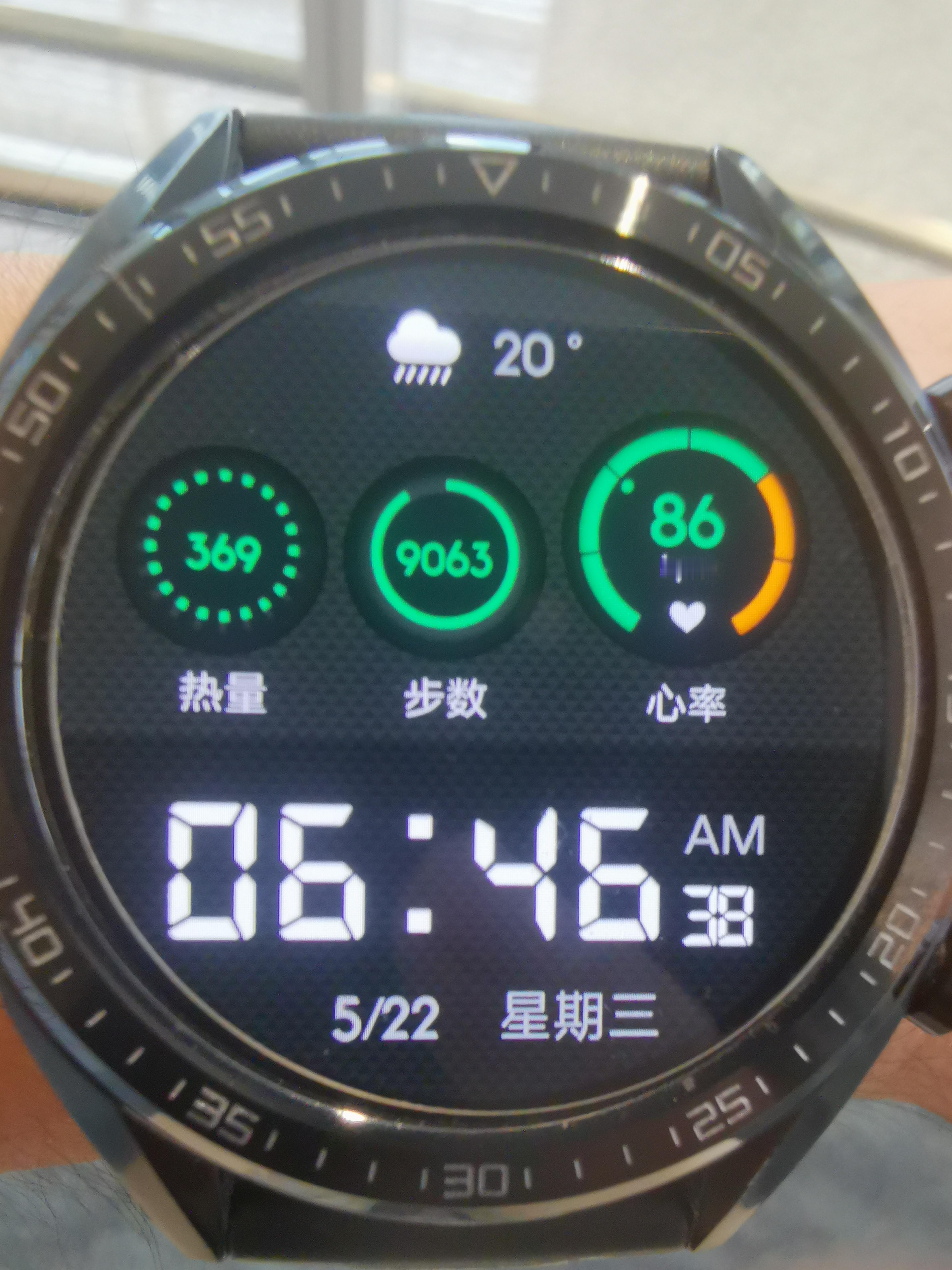 杭州萧山机场T4航站楼到底是哪个大傻逼设计的，从T3转到T4的登机口，早上7点不