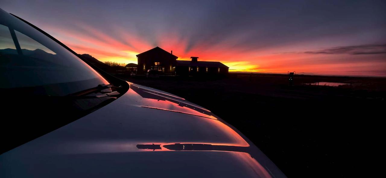 夕阳西下，美不胜收。